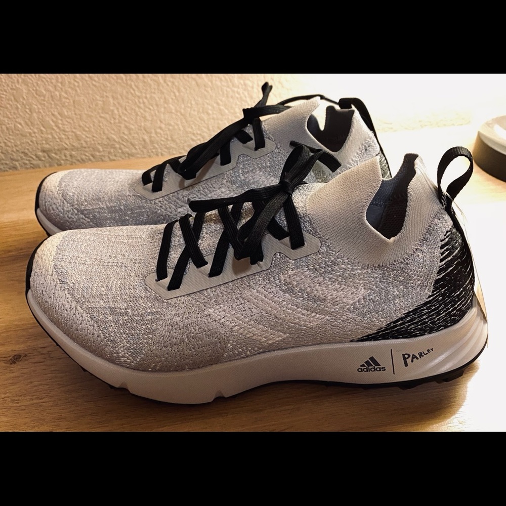 Adidas Terrex Two Parley Hiking/trail shoes SZ 7